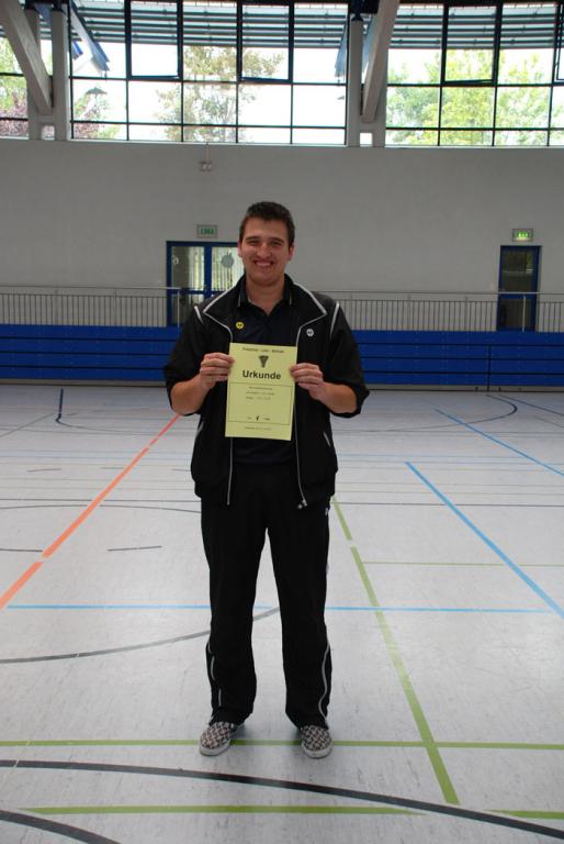 Robert Presber aus der Klasse 11/8 siegte im Badminton-Turnier